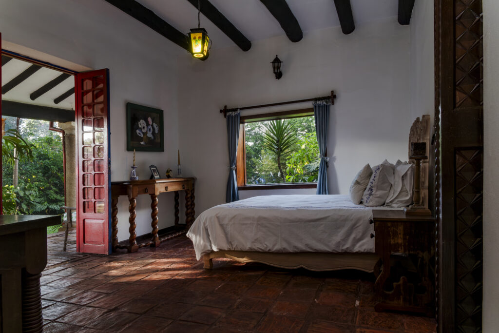 HACIENDA COLOMA 18